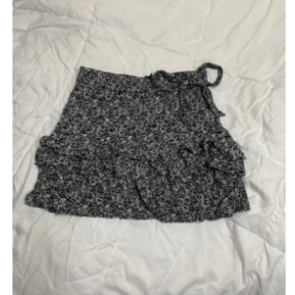 Forever 21, ruffle skirt, size small